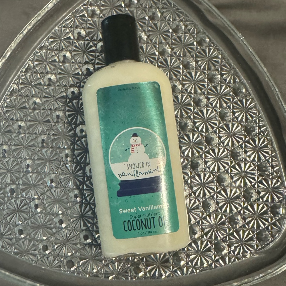 Perfectly Posh Snowed In Vanillamint Body Wash